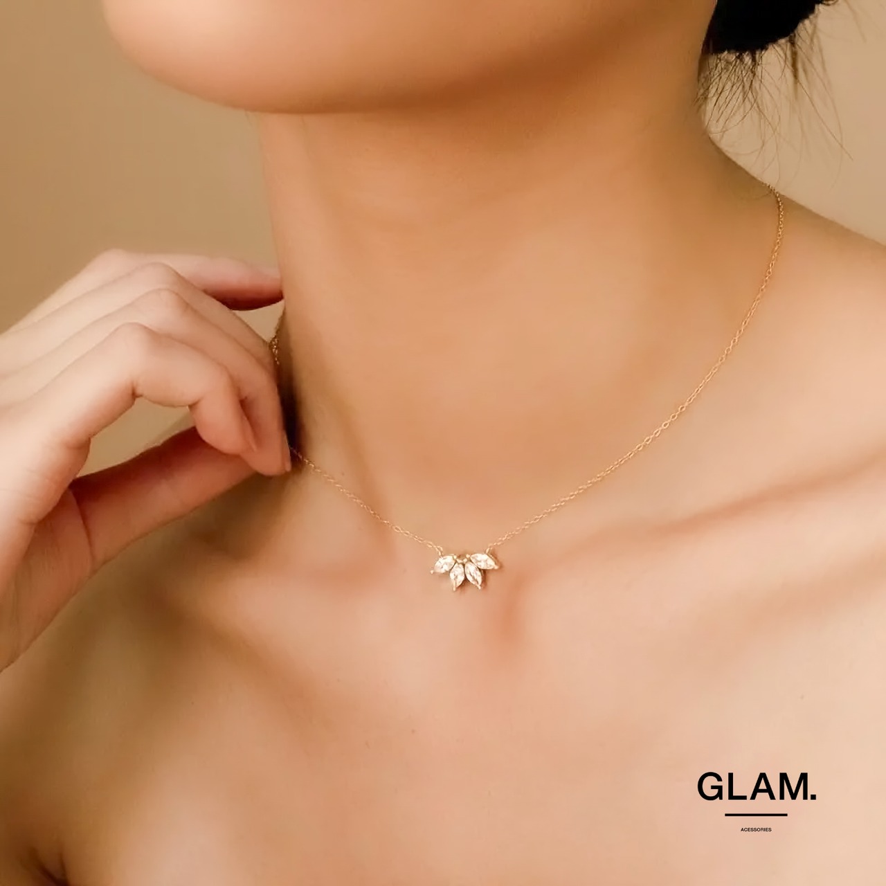 【数量限定】ティアペタルネックレス