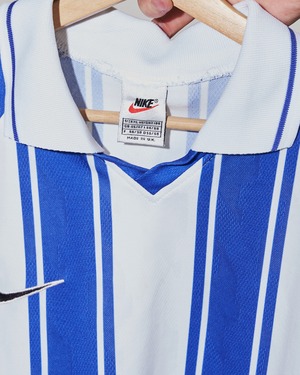 NIKE "90's Game Shirt"