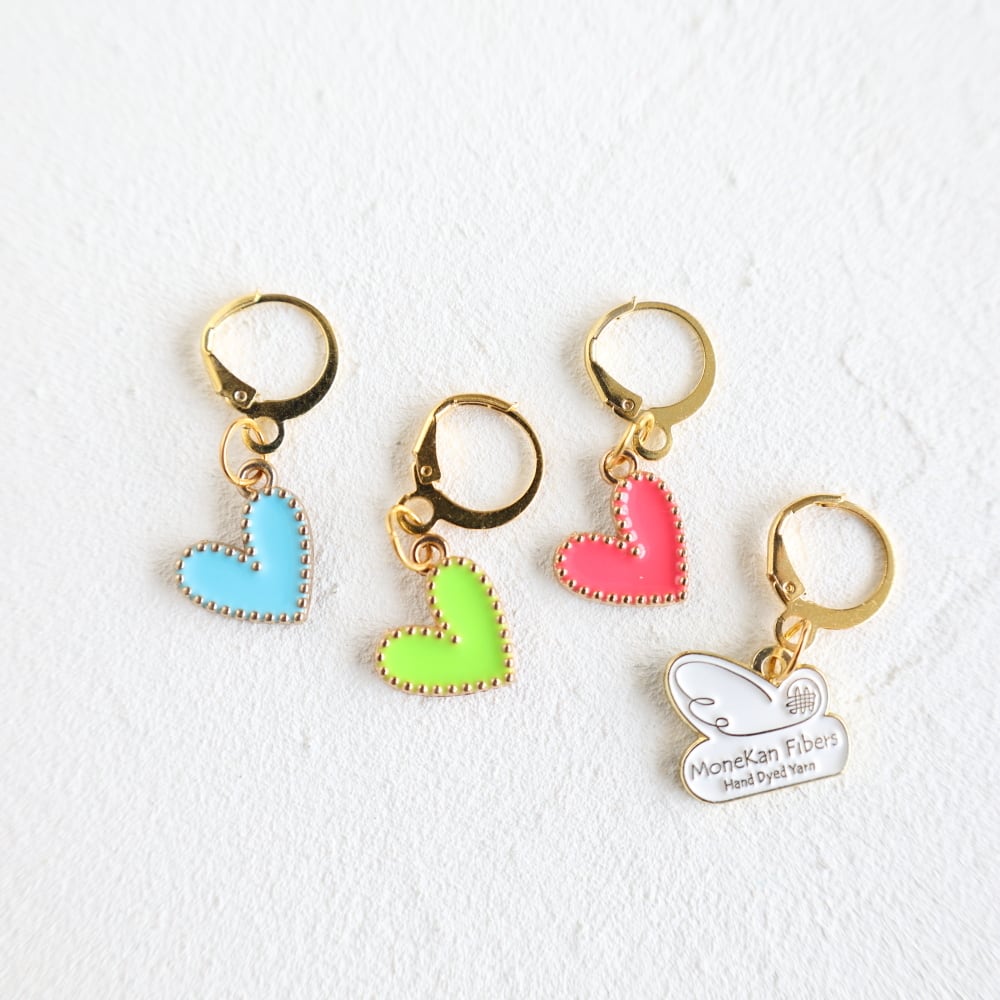 ꕤデザインチャーム3点setꕤ Stitch Maker 3 Hearts ＋ Original ロゴ エナメル チャーム ＋