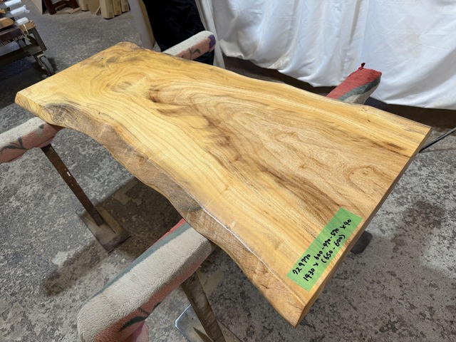 クス9770　楠　一枚板無垢材　1430x600-470-570x40mm ダイニングテーブル 　ローテーブル　センターテーブル　天板　樟　くすのき