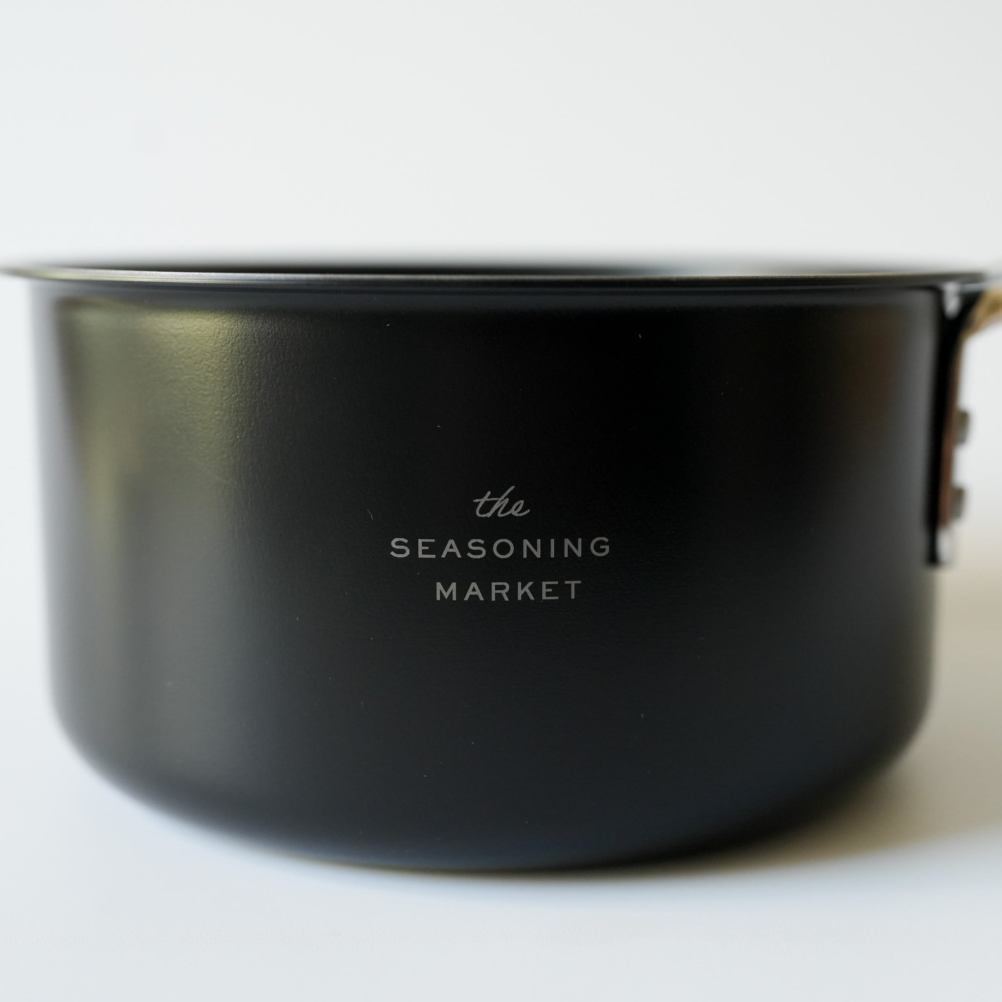 何役もこなす万能片手鍋 (ガス・IH対応) | the SEASONING MARKET