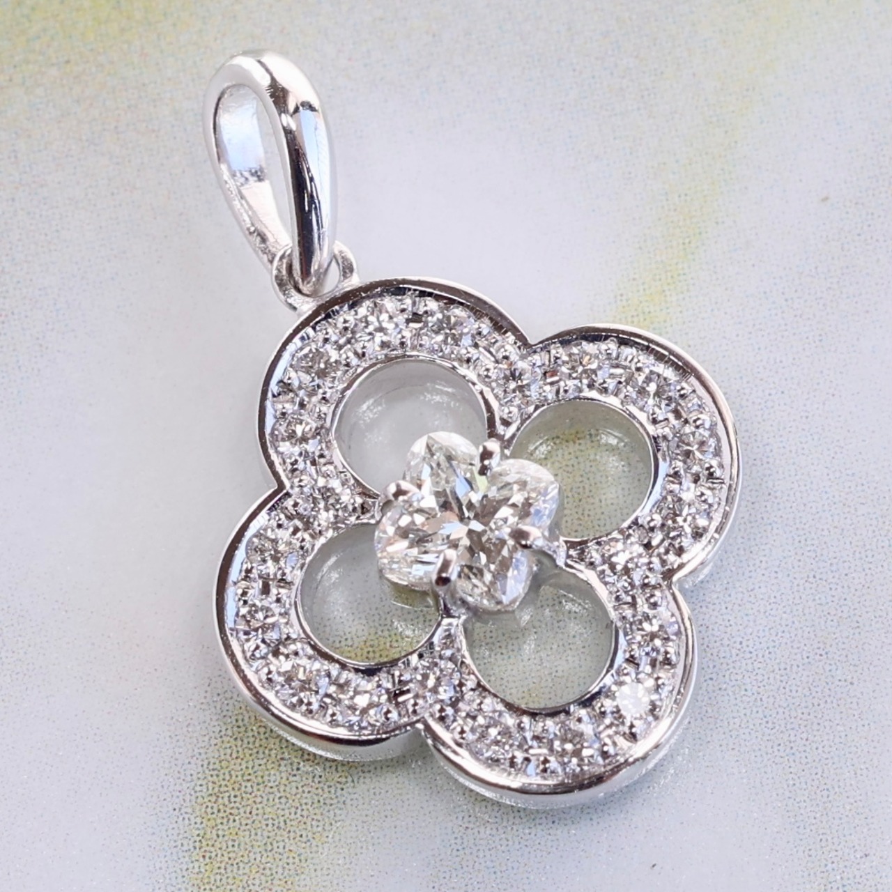 Pt900 リリーカット ダイヤモンド 0.311ct ダイヤモンド 0.17ct 