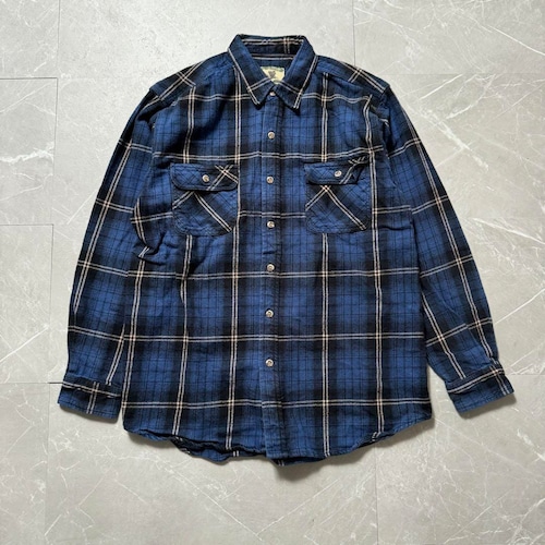 90s Field & Stream Heavy Flannel XL Size Blue Flannel Shirt ヘビネル XLサイズ ブルー ネルシャツ 古着 90s Field & Stream Heavy Flannel XL Size Blue Flannel Shirt ヘビネル XLサイズ ブルー ネルシャツ 古着