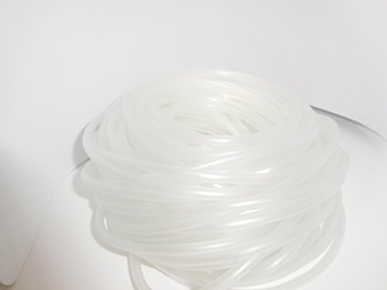 【丸喜明商店】エア チューブ 30 m シリコン チューブ 外径 6 mm 内径4mm