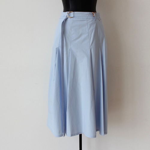 RINASCIMENTO アズーロコットンベルト付きタックフレアースカートITALY ：RIN129056 ¥29,000＋tax