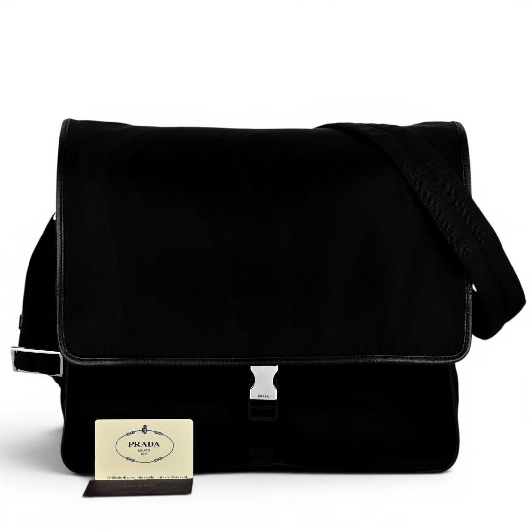 DIOR HOMME ディオールオム ブラックキャンバス ロゴ ショルダーバッグ DIOR HOMME ディオールオム ブラックキャンバス ロゴ ショルダーバッグ