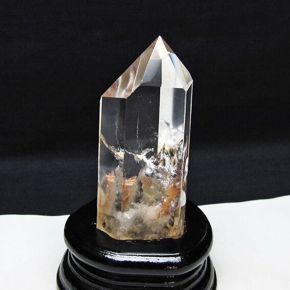 水晶 六角柱 虹入り 水晶 ポイント 台座付属 置物 原石 一点物 152-4524