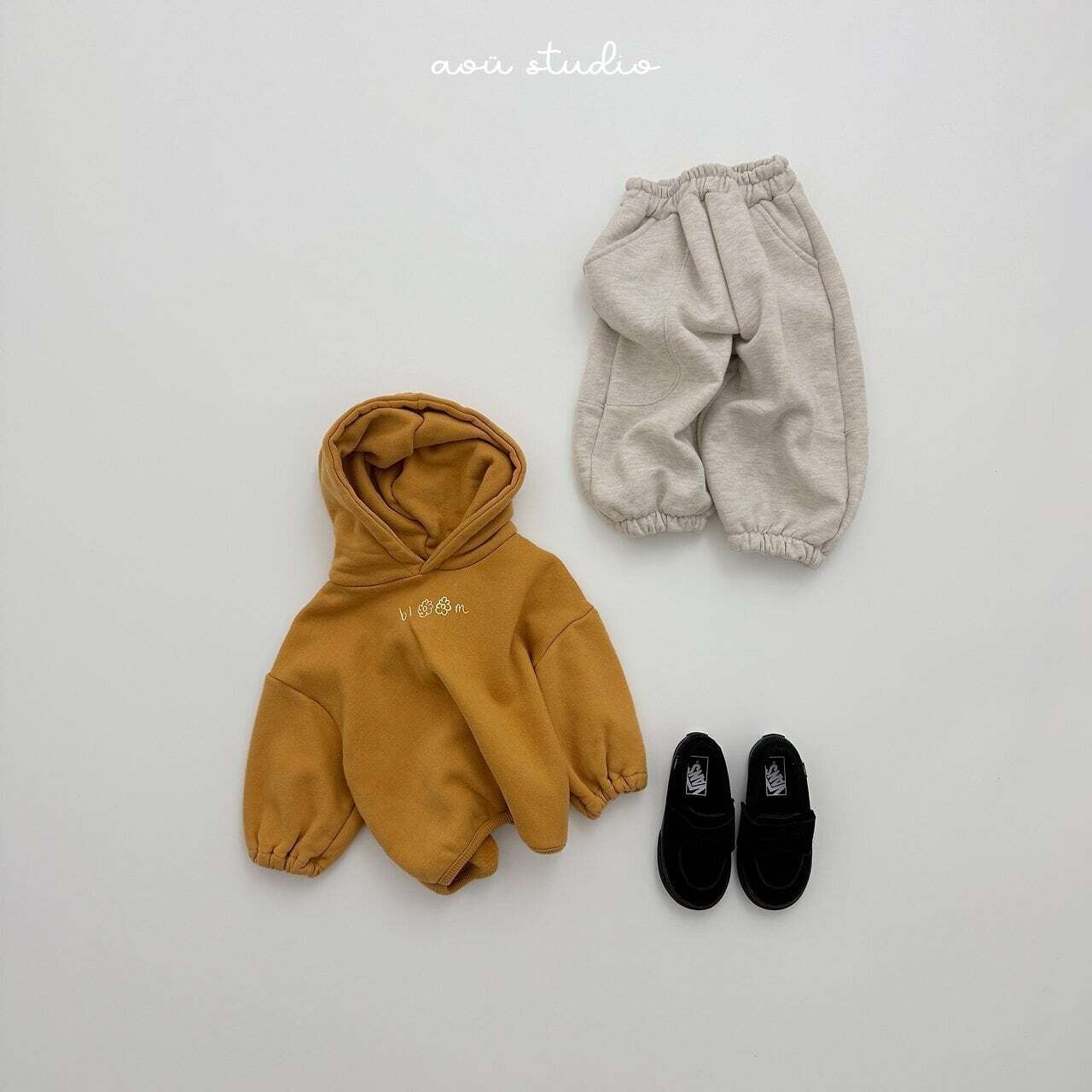 〖取寄〗韓国子供服 / 26winter / aoustudio /ボリュームシルエット フードMTM / キッズ服 *XS~L*