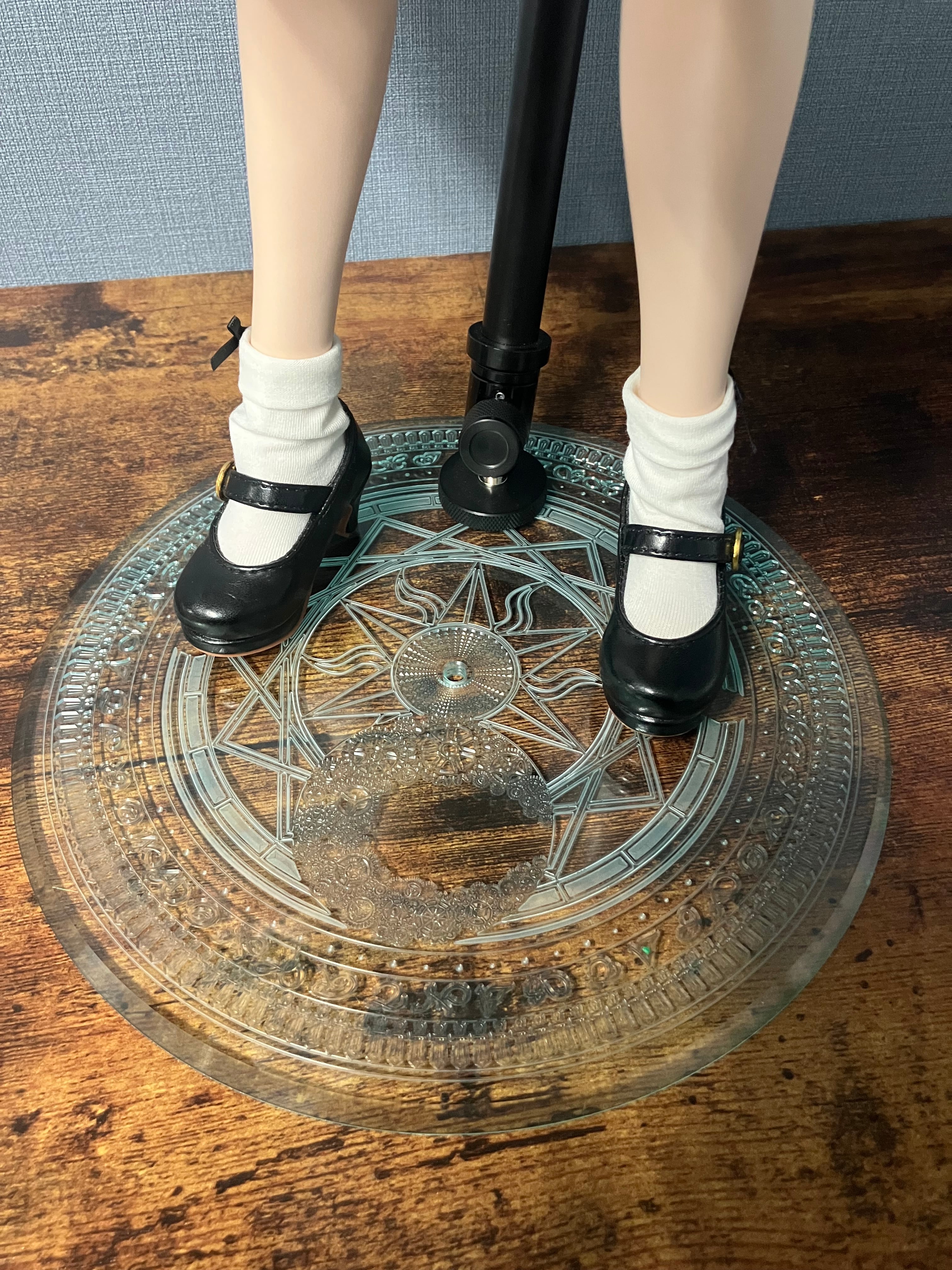 ドール用台座「魔法陣」アクリル | Engraved