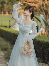 【0095】Simple Flower Embroidery Long Sleeve Dress