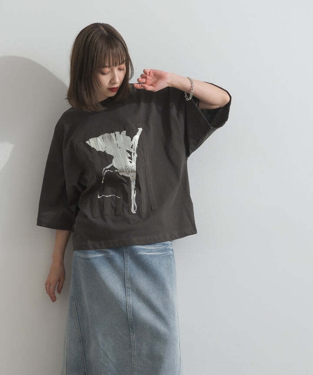 32684 ニュアンス箔プリントTシャツ charcoal
