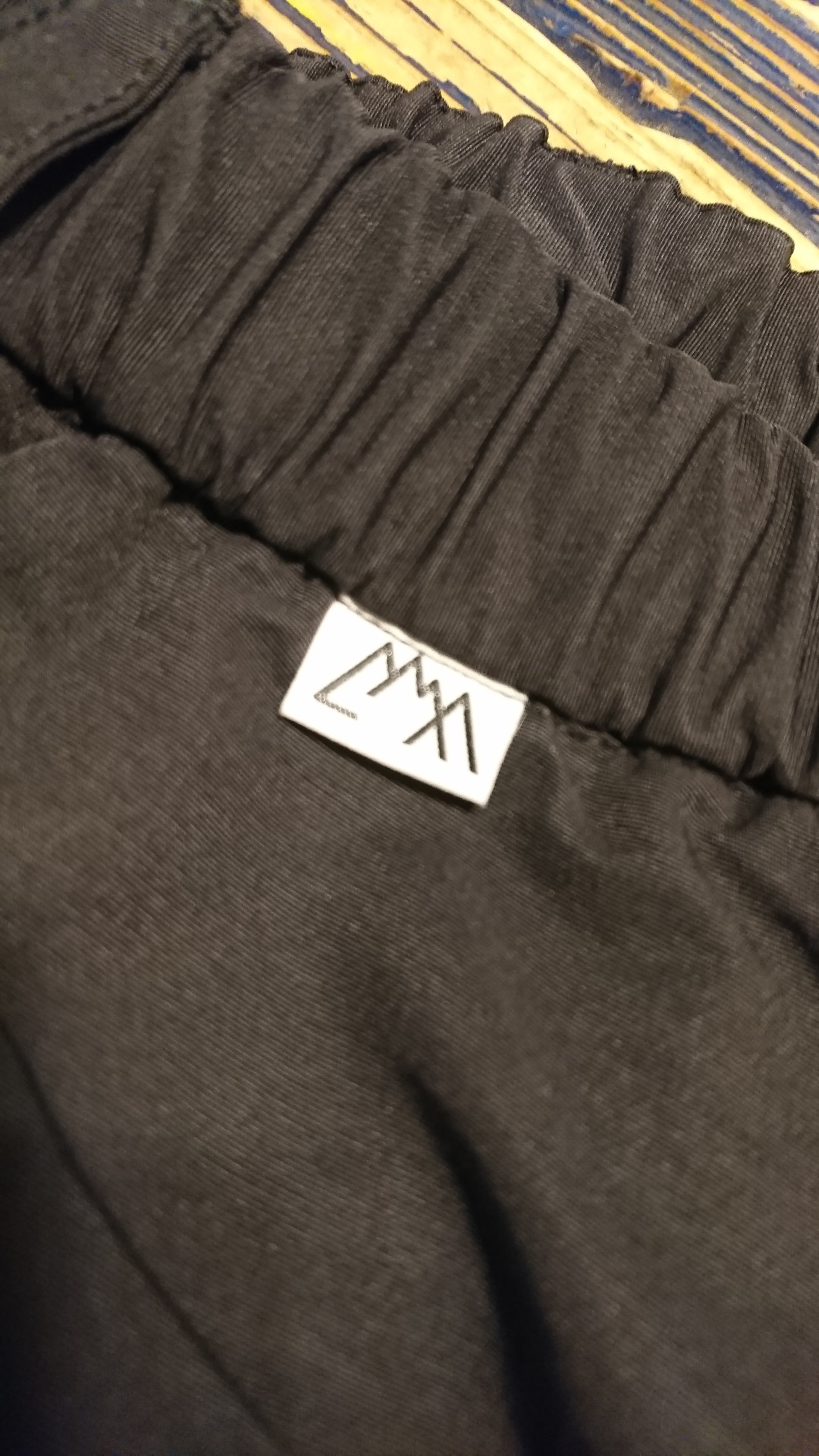 COMFY CMF OUTDOOR GARMENT 