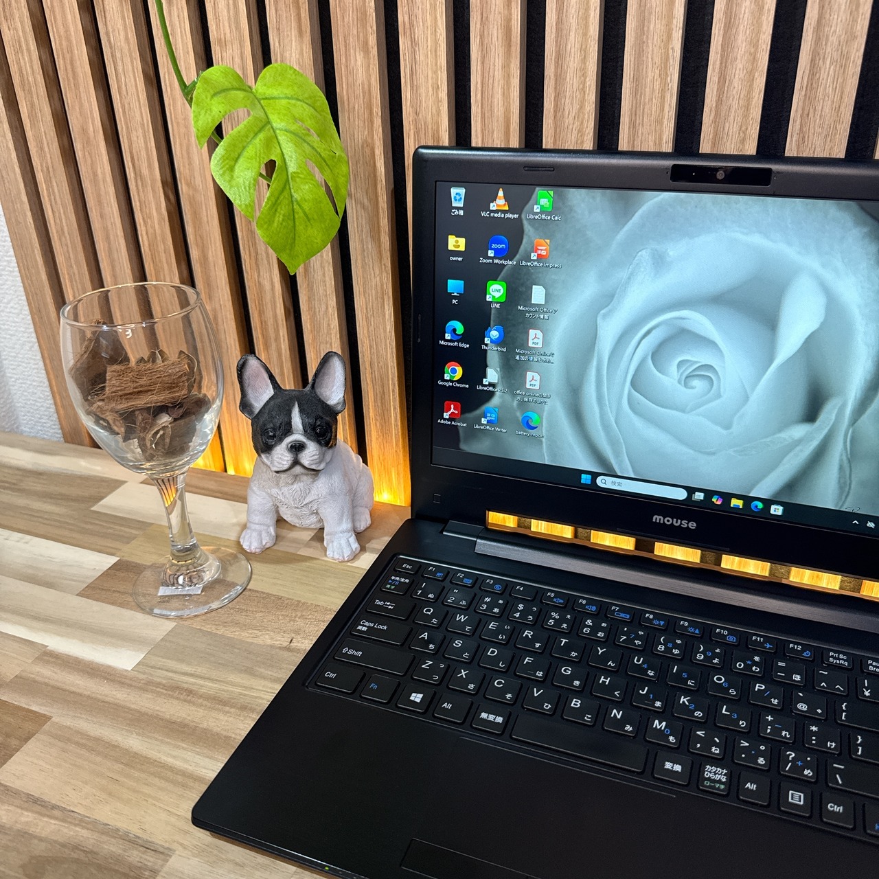 準美品《ハイスペック》Mouse MPro 最高峰i7 SSD512GB フルHD 第8世代 メモリ8GB ノートパソコン 安心サポート＆3ヶ月保証付き