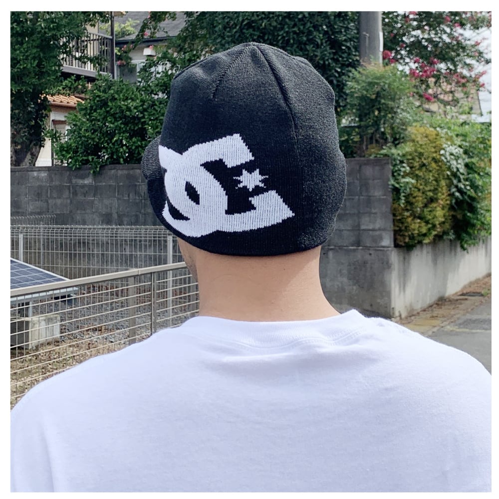冬のおしゃれ必須！黒ニット帽 極美品 DC ツバ付きニット帽 ハイザー ビーニー ディーシー DCSHOES Big Star