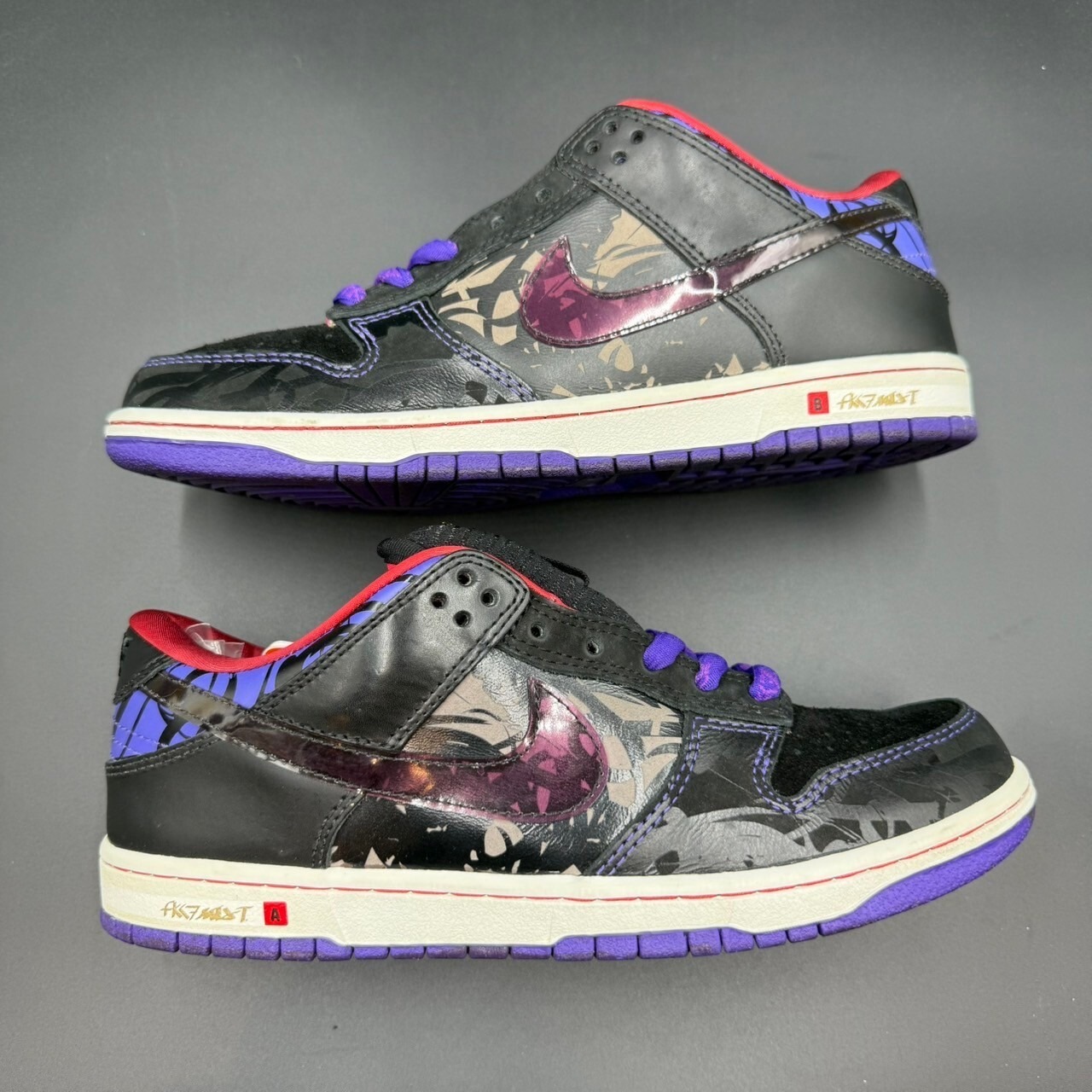 DUNK LOW SB BCS3 RODRIGO PETERSENMODEL 357252-051