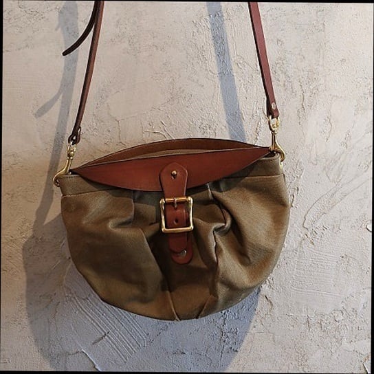 VASCO(ヴァスコ)~CAS BAG OLIVE~