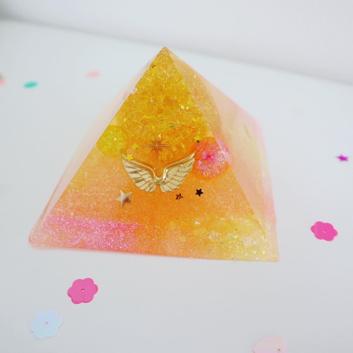 虹の光♪エンジェルピラミッドオルゴナイト