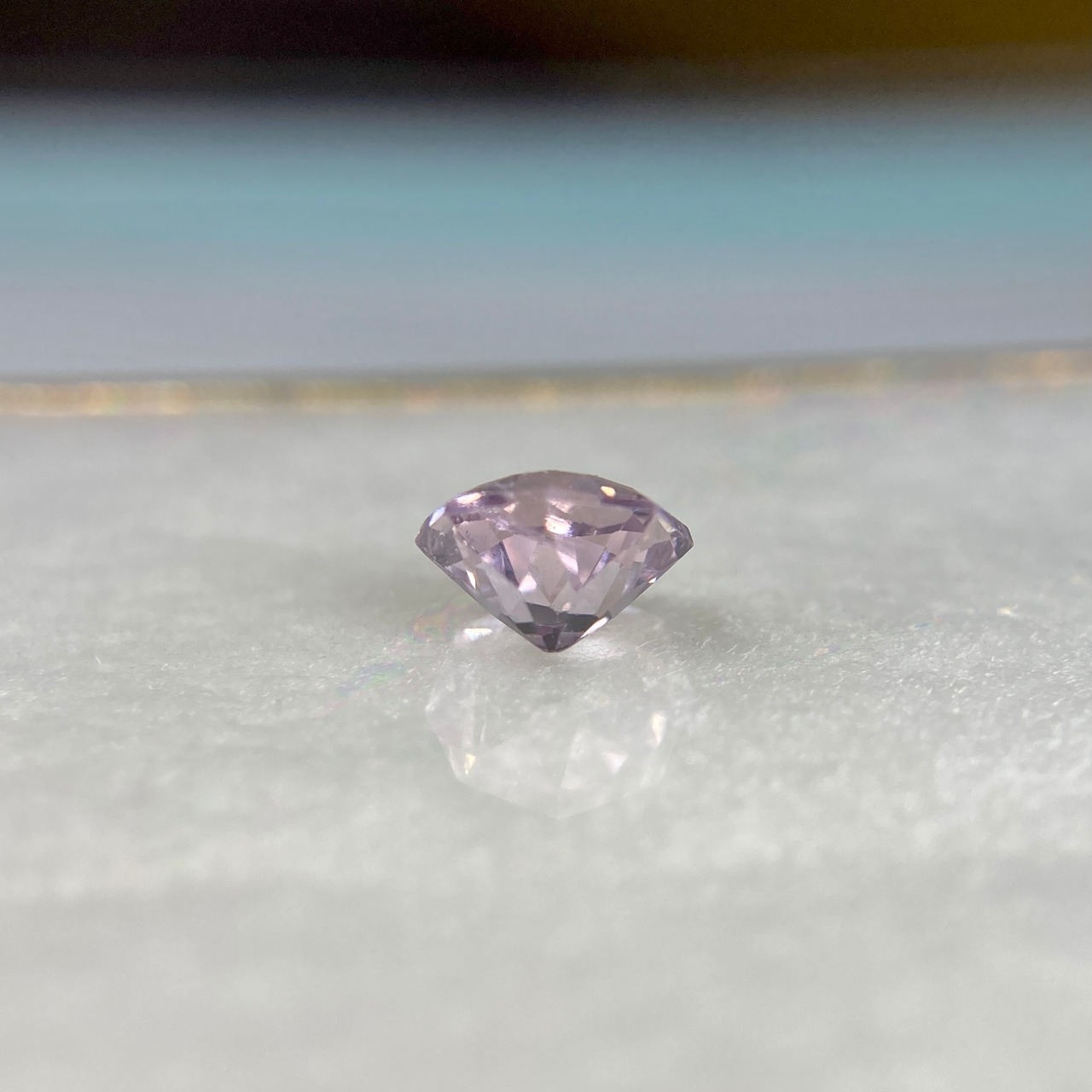 お花みたいなスピネル  約5.2mm*3.4mmmm r-0363
