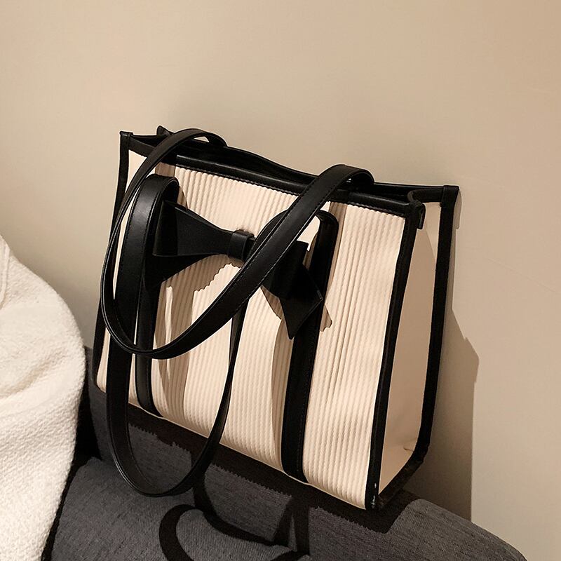 オータムリボン 秋物 トートバッグ ハンドバッグ Tiancai_Wing_Bag89931672161