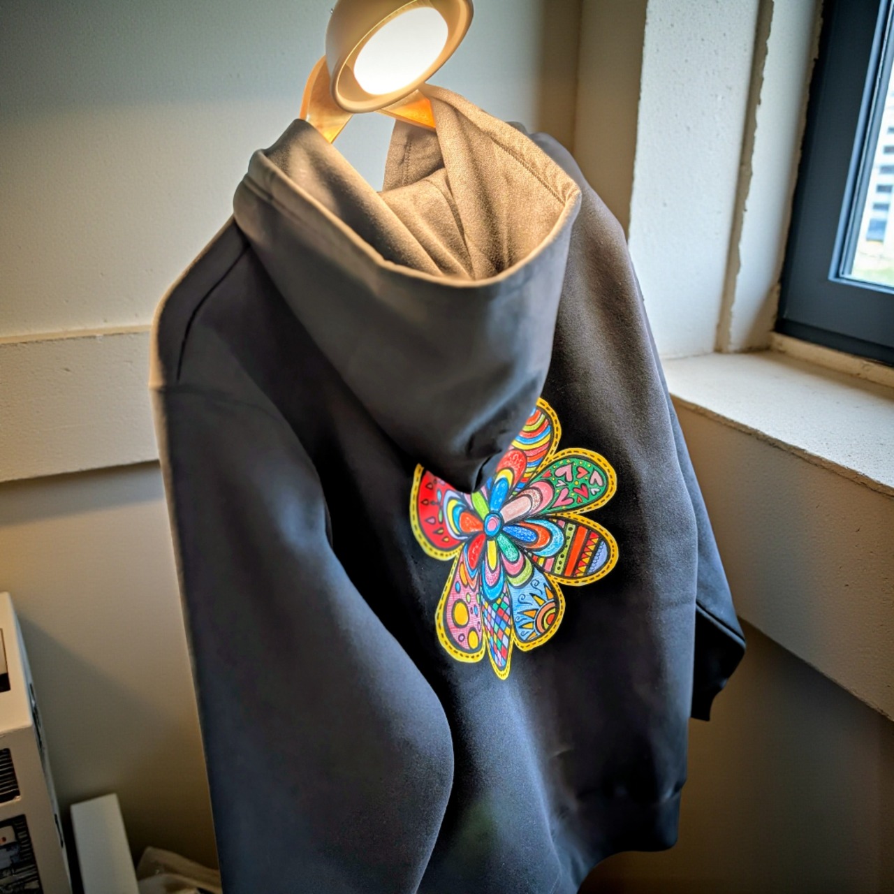 pipi パーカーＸＬ　花びらの想いたち