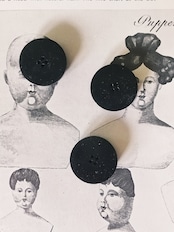 フランス 1900s 幾何学の黒花とgalalithe製ボタンセットa アンティーク