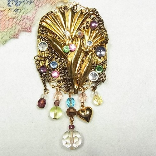 大ぶりエレガントなハンドクラフトブローチ　コスチュームジュエリーのセール通販　10803B