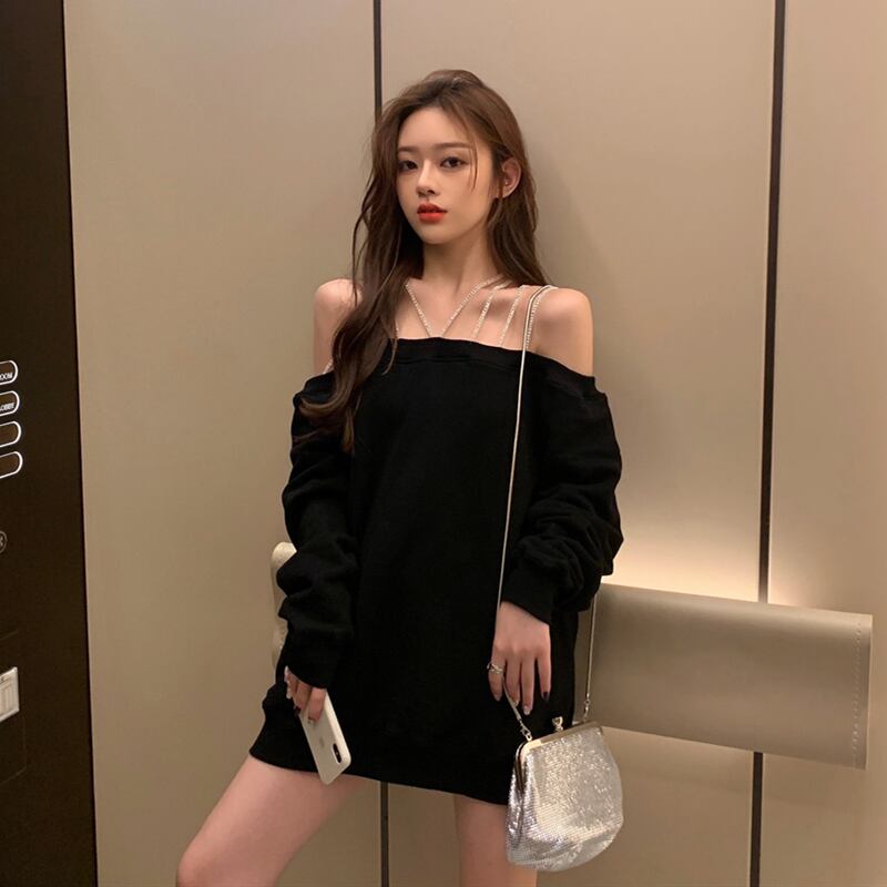 ワンショルダーミドル丈ブラックセーターレディース2020秋新作センスニッチバージョンルーズ長袖トップス ブラックストロベリース81898664274