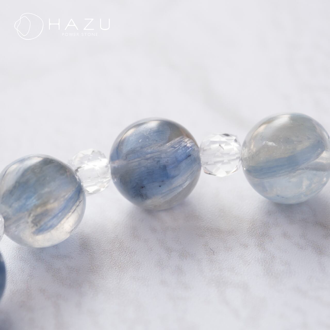 人生を好転し成長させる優しい光［カイヤナイトインクォーツ