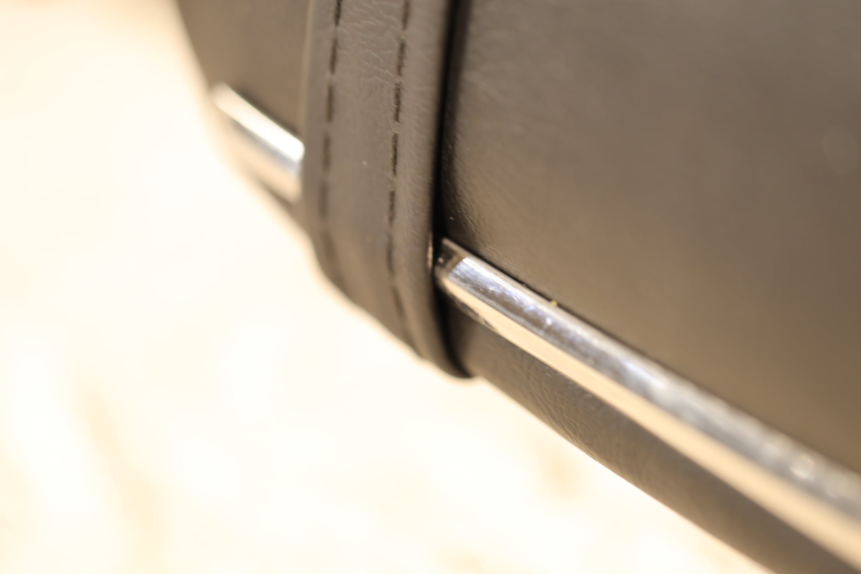 K125（後期型・mk2/3/4） タンデム・シート（黒・ふち有り） 社外品