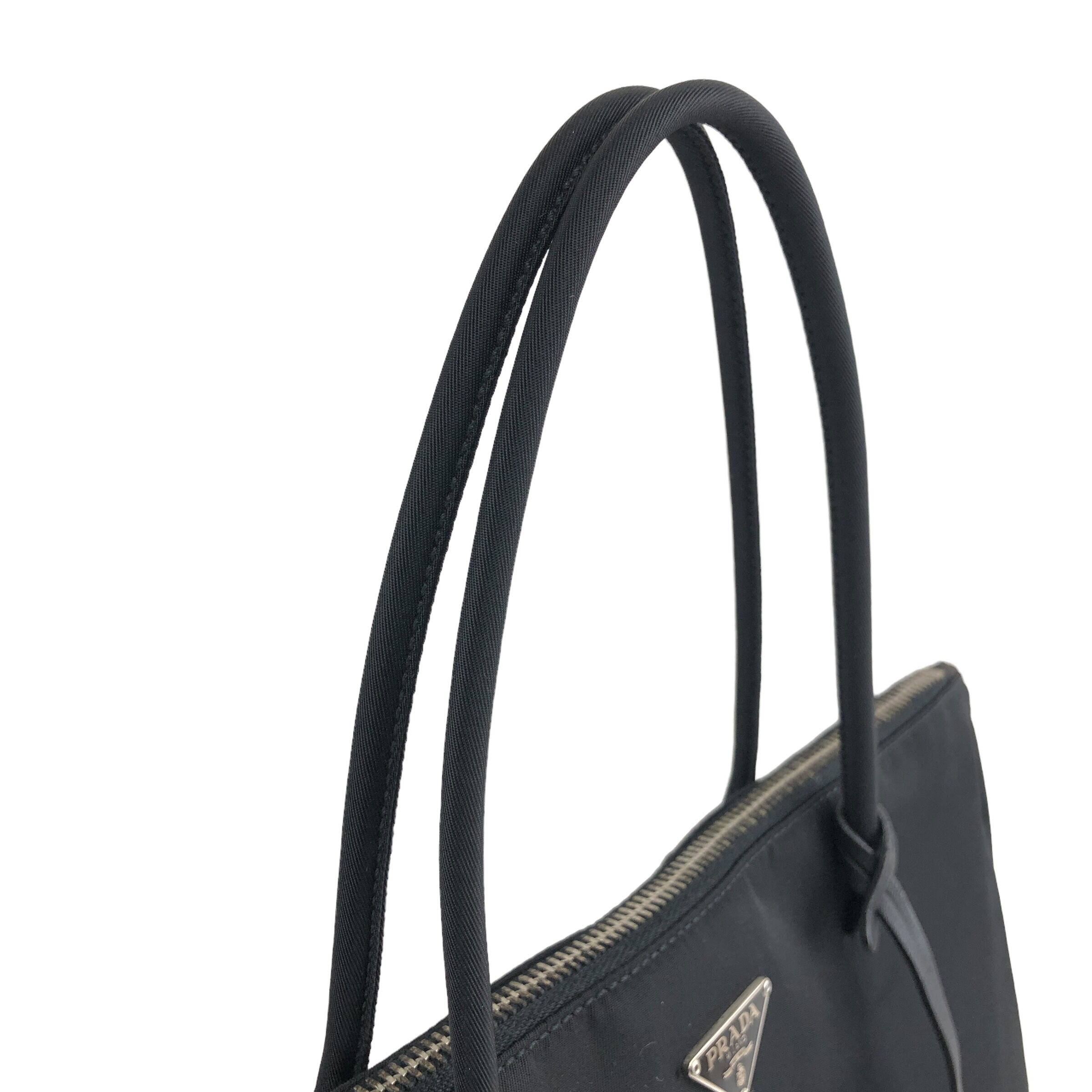 PRADA プラダ ハンドバッグ ブラック トライアングルロゴ ナイロン