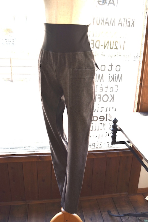KOFTA(コフタ) 25A/W ３Dスリムテーパードパンツ