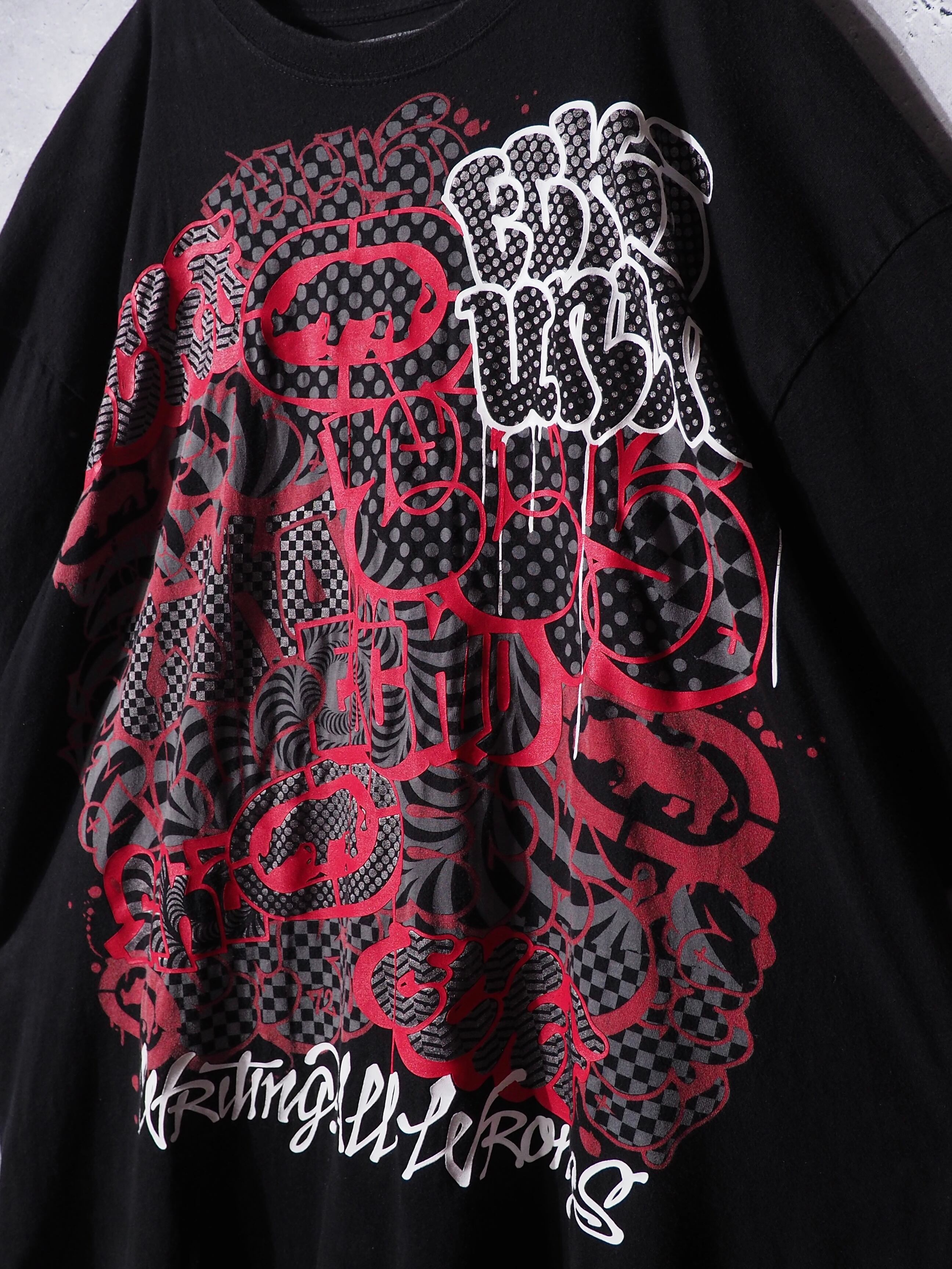 " ECKO UNLTD " Street graphic Art printed Over silhouette Tee