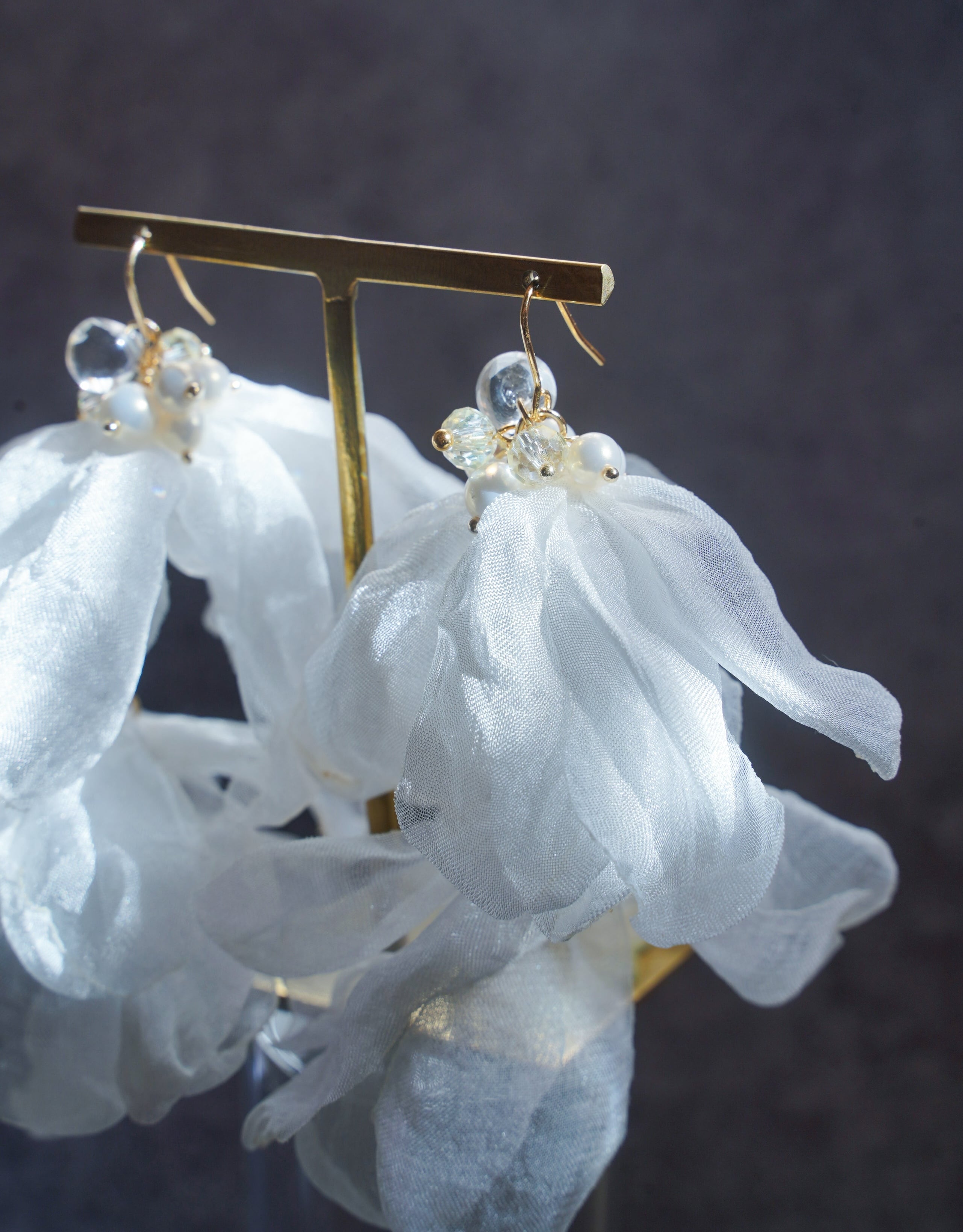 ブライダル　パーティー　アイボリーシフォン×ガラスビーズ　ピアス　イヤリング ブライダル パーティー アイボリーシフォン×ガラスビーズ ピアス