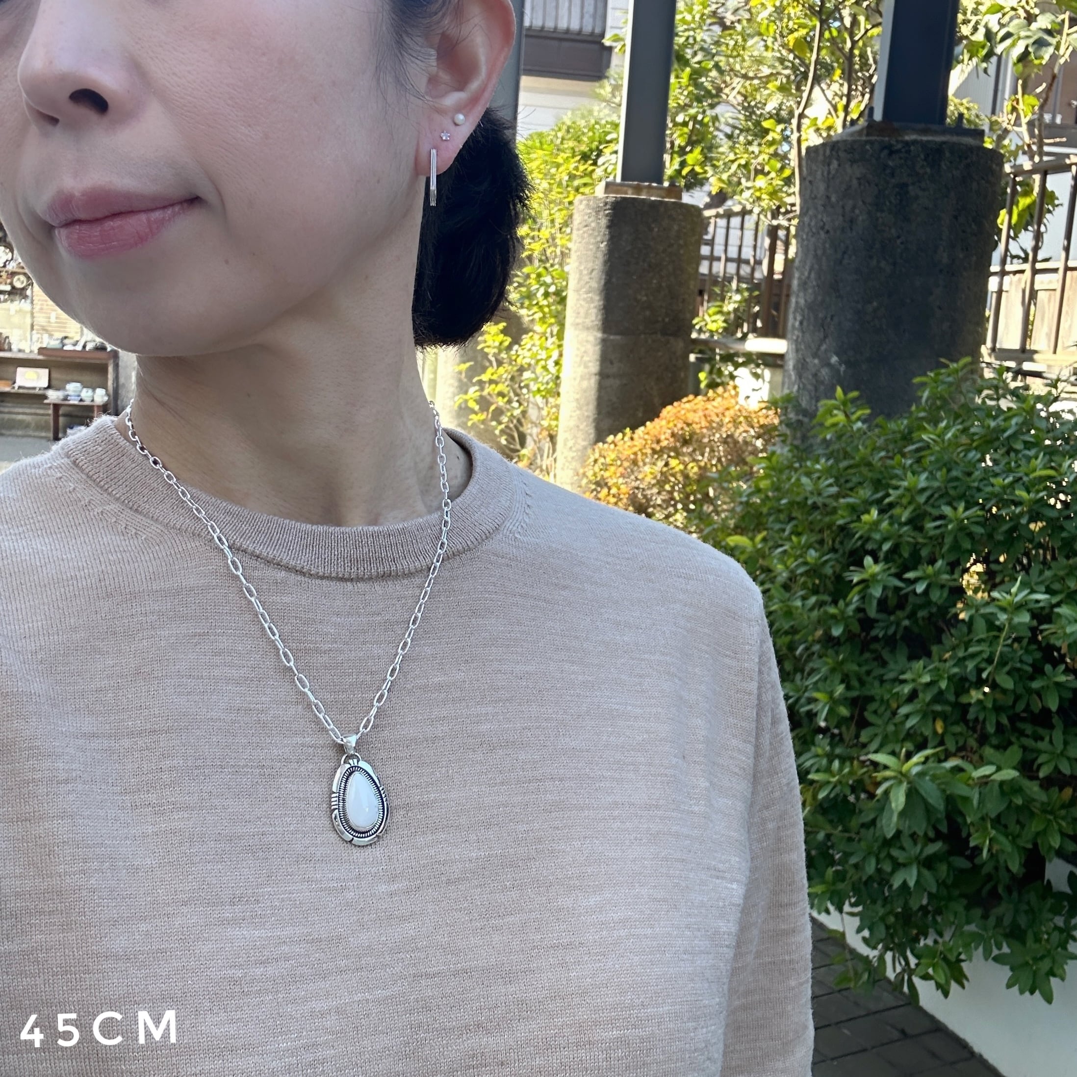 Indian Jewelry 》ホワイトバッファロー ドロップ型 L Indian Jewelry 》ホワイトバッファロー ドロップ型 L