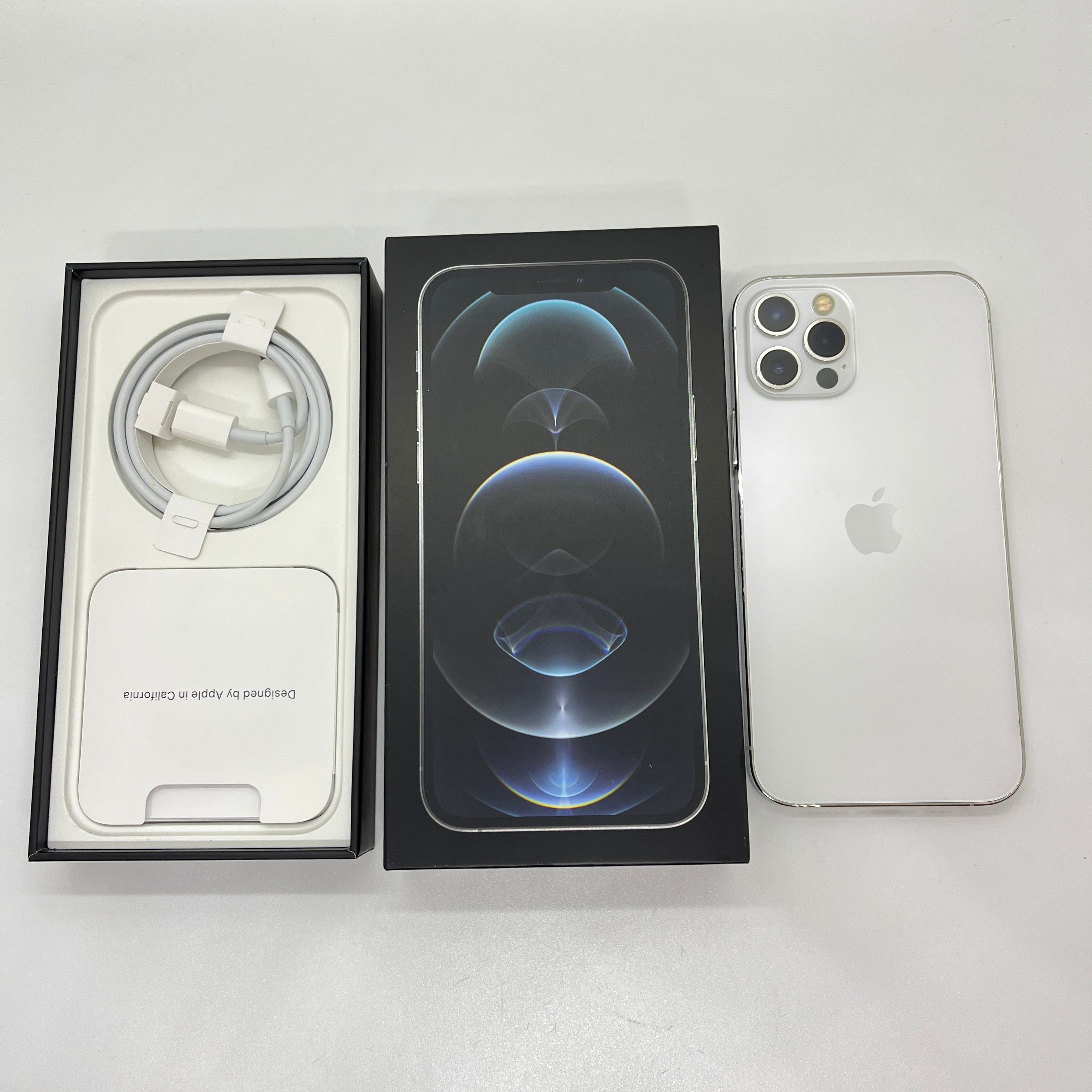 iPhone12pro シルバー 256GB バッテリー状態100% バッテリー最大容量100%】iPhone12Pro 256GB シルバー【SIM