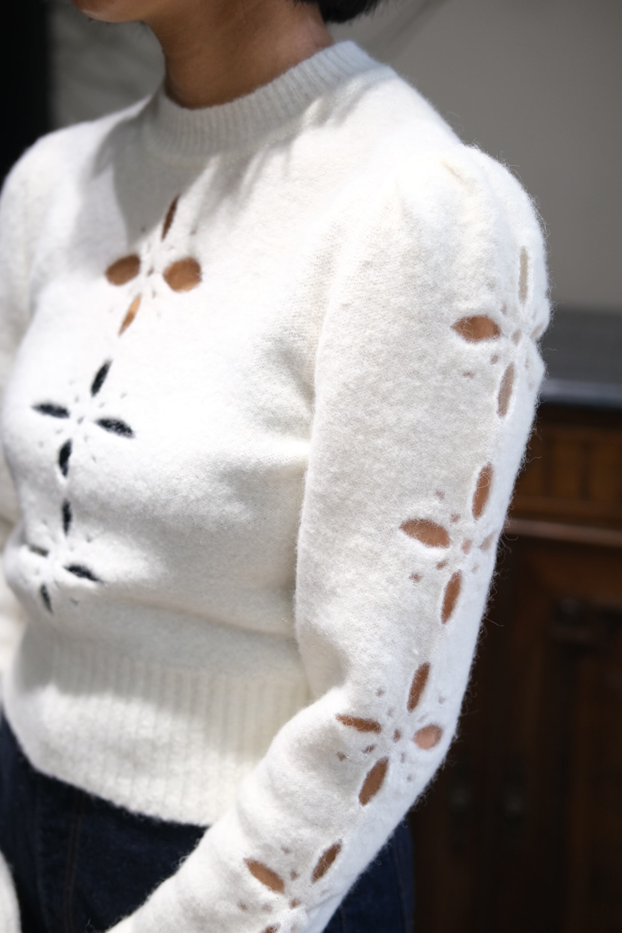 トップス fetico FLORAL SLIT KNIT JUMPER FETICO】FLORAL SLIT KNIT JUMPER - off white - | loop