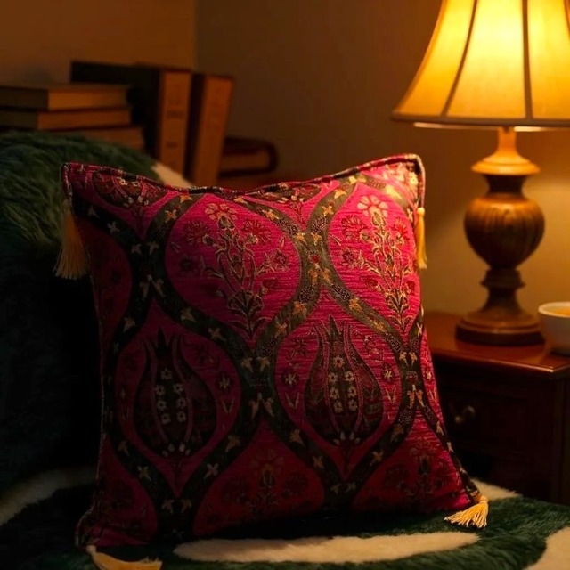 キリム クッションカバー ペルシャ トルコ 幾何学模様 冬用 ライトピンク ディープピンク 正方形 厚手 高級感 上品 エレガント エスニック cushion-H