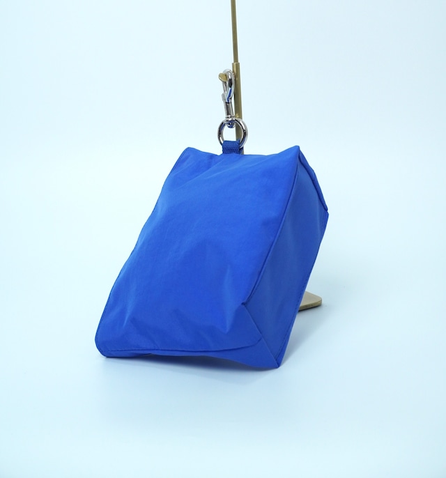 TP32-BLU   Trapezoid Clip Pouch