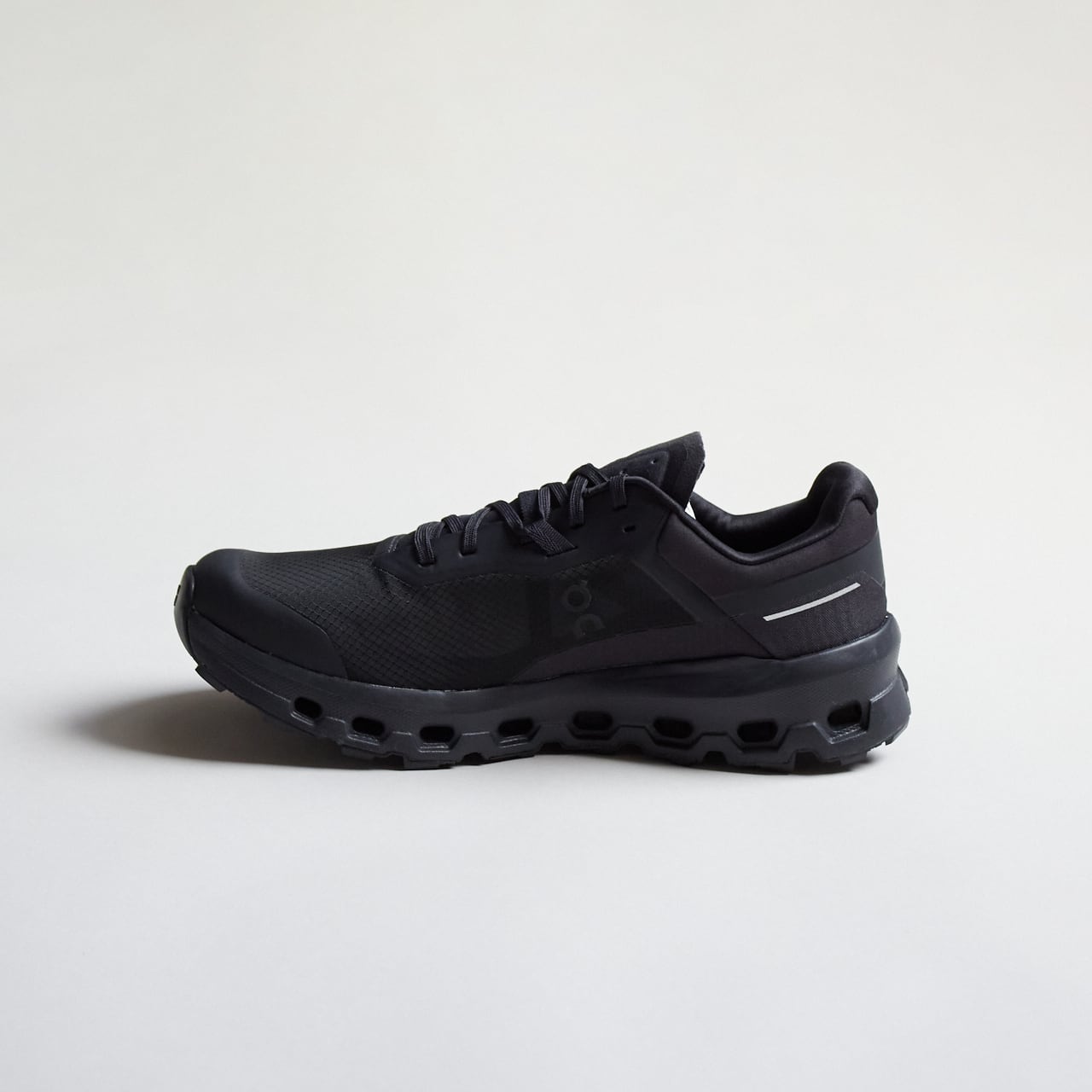 On（オン） Cloudvista 2 Black | Black ウィメンズ トレイル