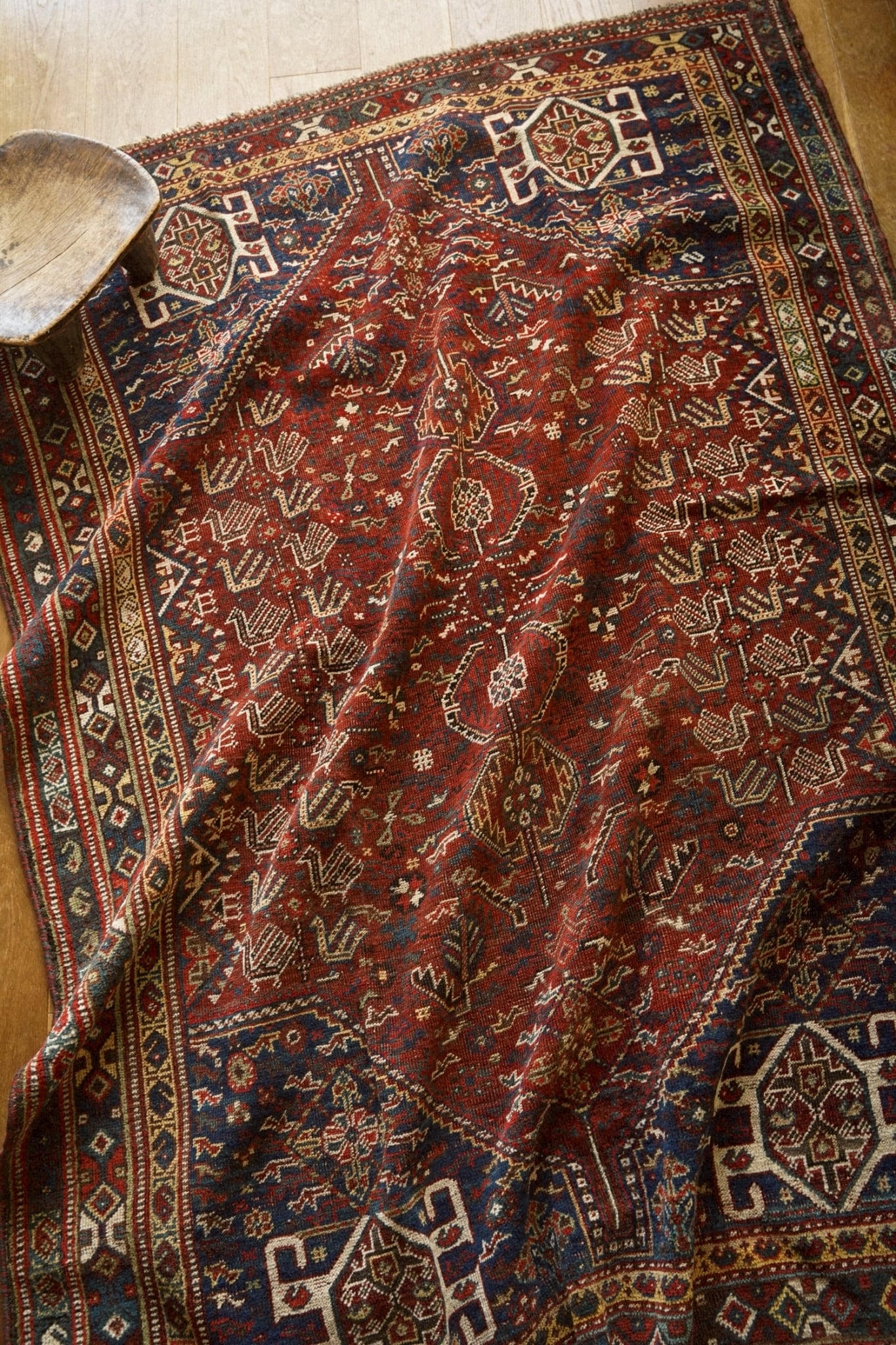 2075-Semi Antique Khamse rug | 手織りのヴィンテージラグ専門店