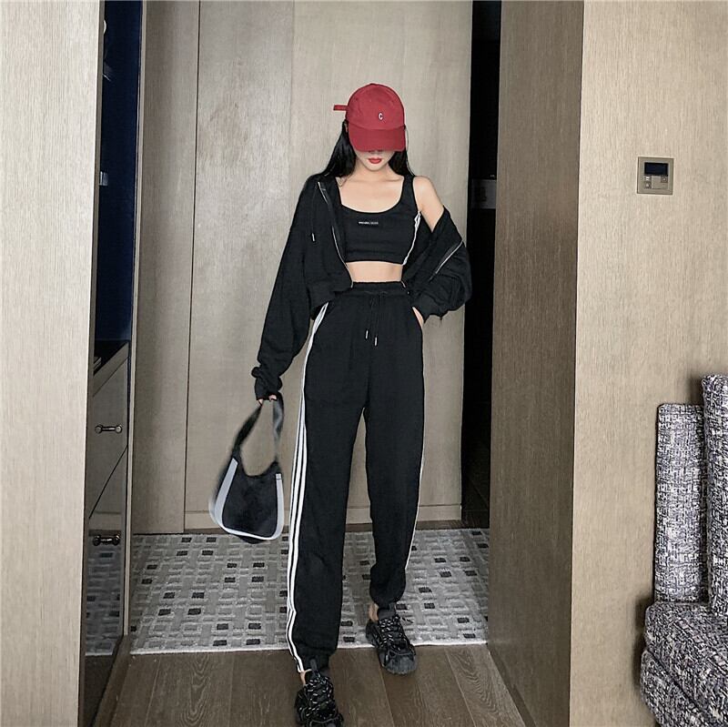 スポーツファッションセータースーツ女性2020年秋新しい洋風キャミソールワイドレッグパンツツーピーススーツ ブラックストロベリース73600644297