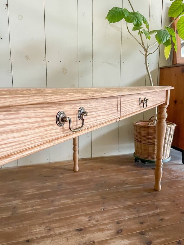 ホワイトオーク材ターンドレッグダイニングテーブル “極細スレンダー”(アンティーク調ろくろ足テーブル) W1400〜2400 4〜8人掛け 引き出し付きダイニングテーブル