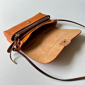 財布（ショルダー付き）　eureka leathercraft　ユリカレザークラフト