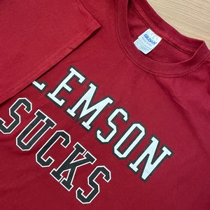 【GILDAN】clemson sucks ロゴ Tシャツ 2XL ビッグサイズ US古着 アメリカ古着