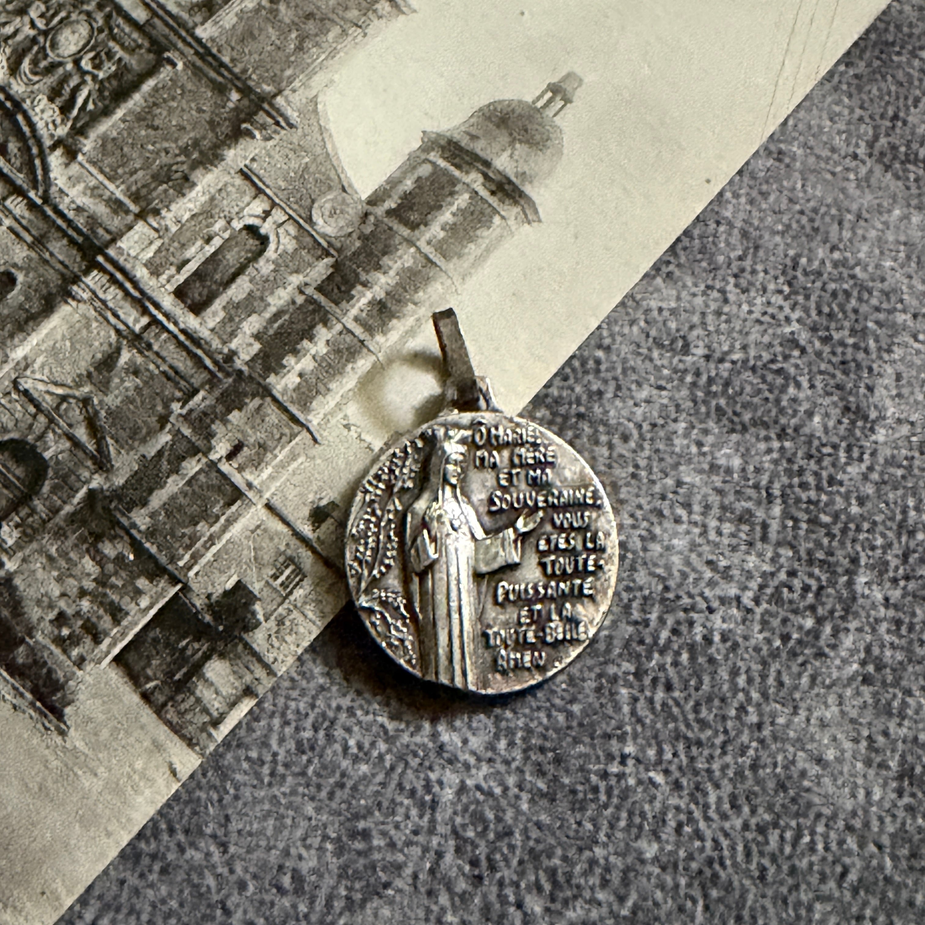 その他のデザイン | Antique medaille Mary