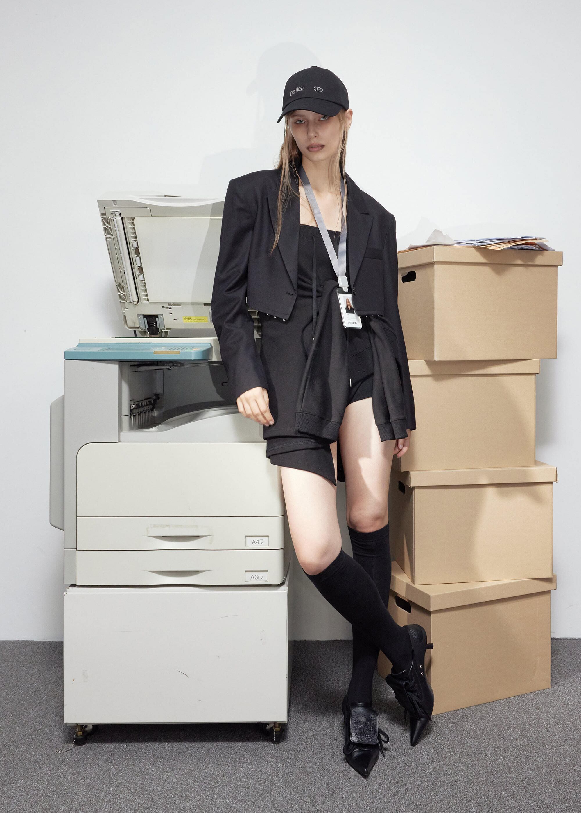 BOHEMIAN SEOUL] UNBALANCED FLOW SWEAT SKIRT, BLACK 正規品