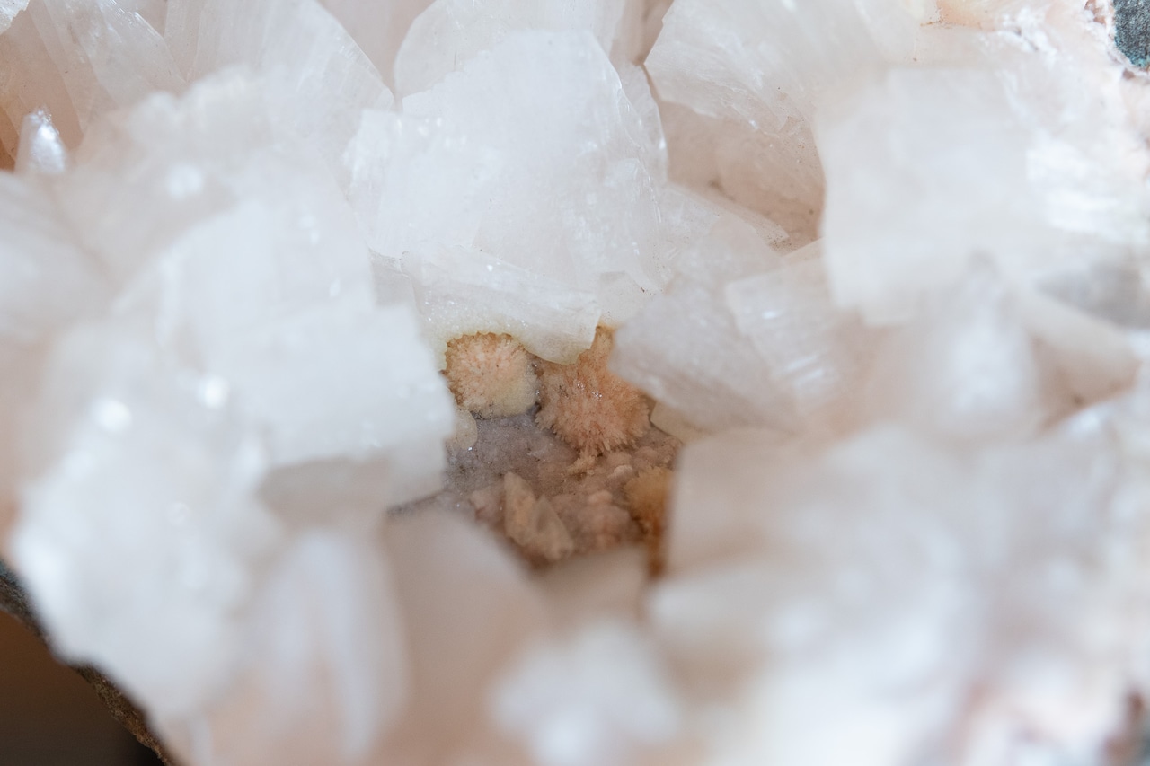 【NEW】〈宇宙視点をひらく〉ヒューランダイト