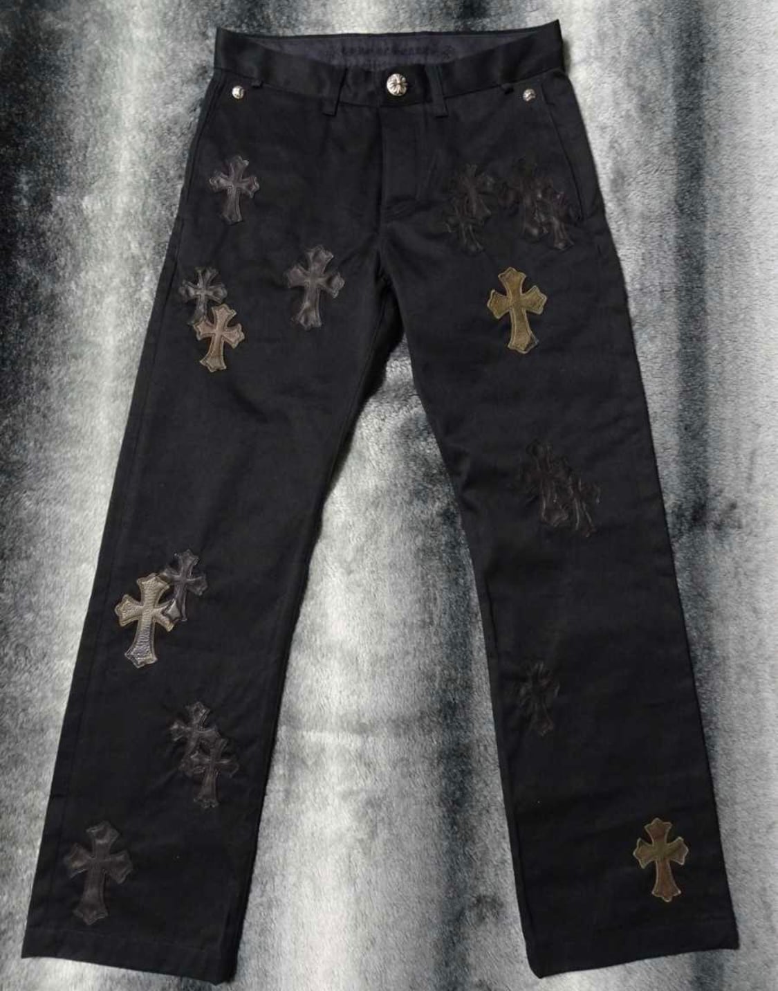 クロムハーツ CHROME HEARTS レザークロスパッチ チノパン デニム 迷彩 ...