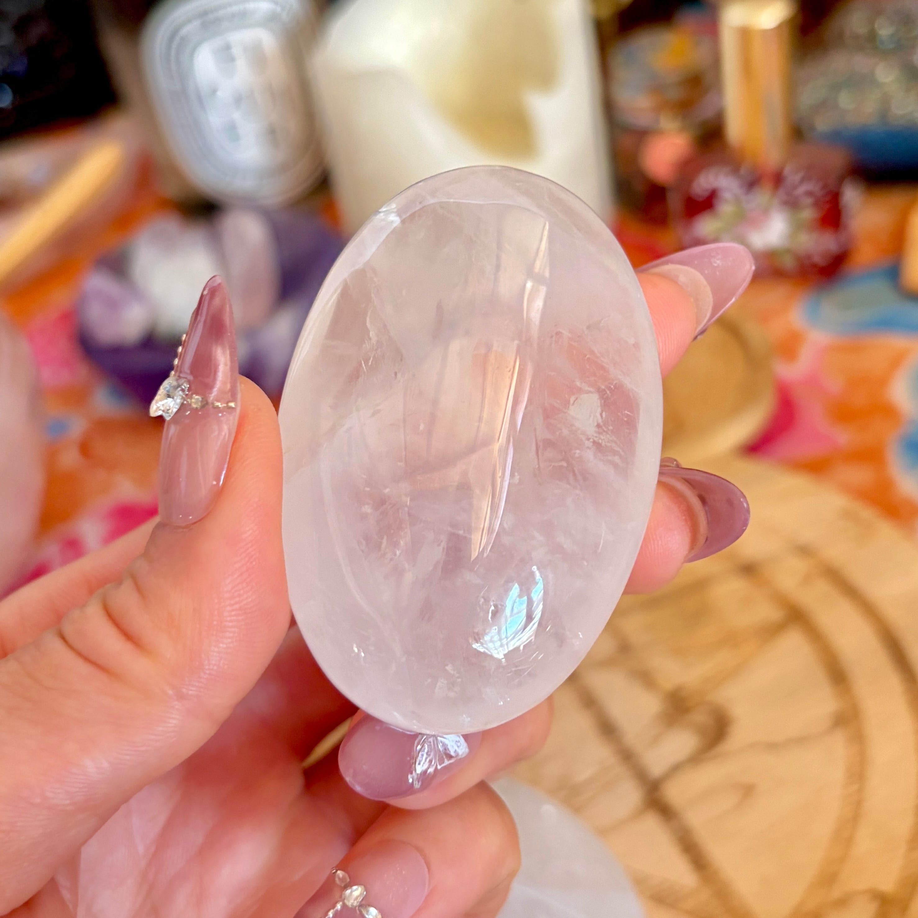 魔法の道具】水晶｜魔法を増幅させる万能の石 | クリスタルと魔法のお