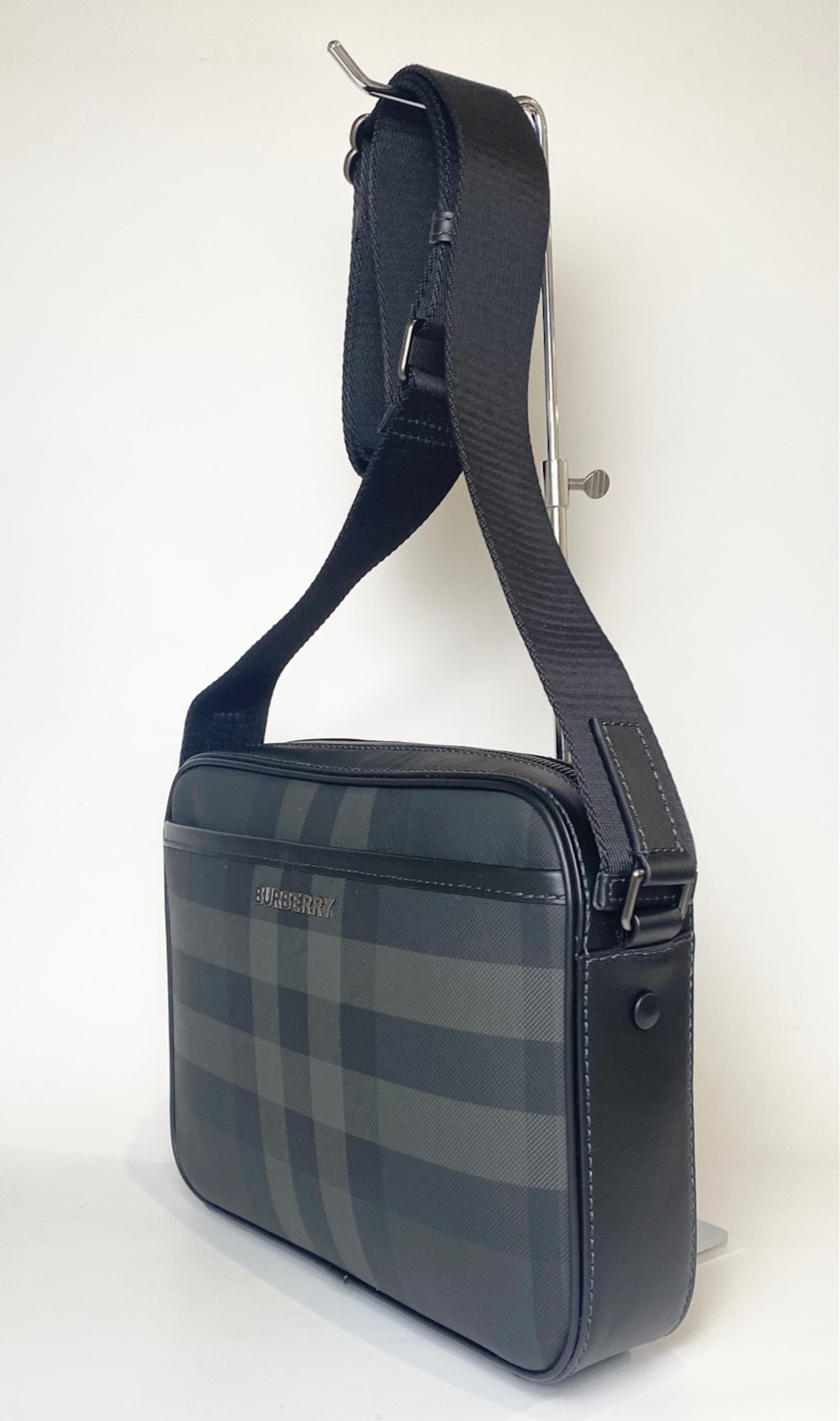 バーバリー  ショルダーバック メンズ 8068588